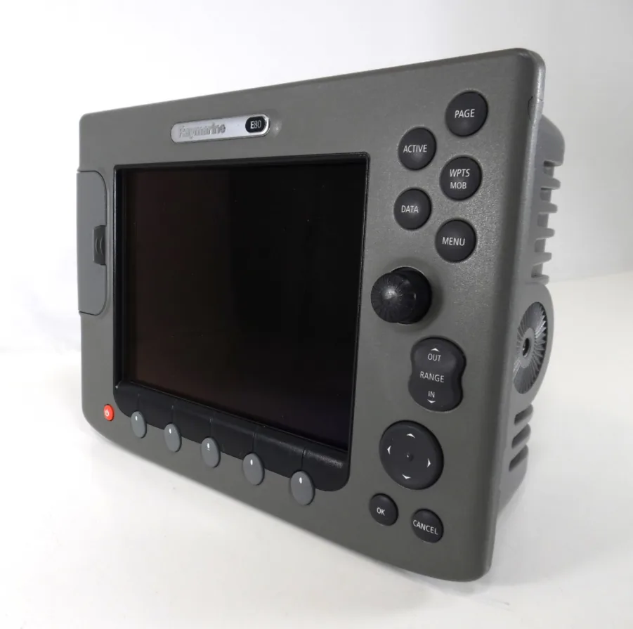 Raymarine E80 Classic Display w/ Bezel and Sun Cover E02011 Tested