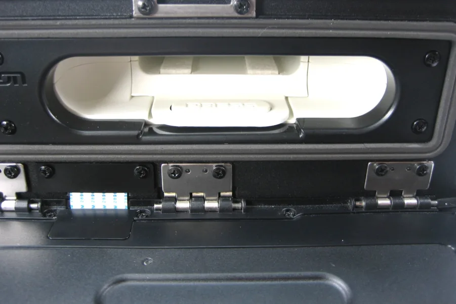 Fusion MS-IP700i Marine Receiver AM FM ipod Dock - Image 12