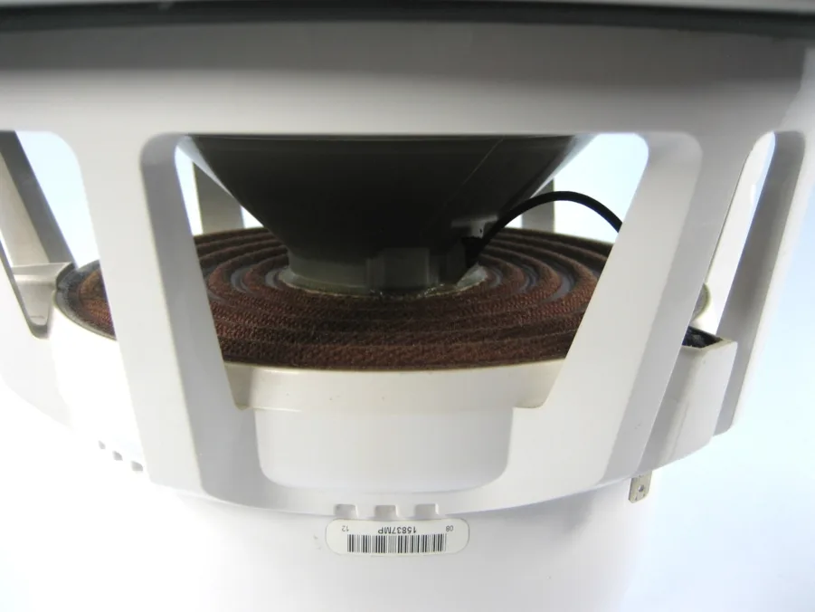 JL Audio 10” Marine Subwoofer MC-10Ib5-4-W - Image 4