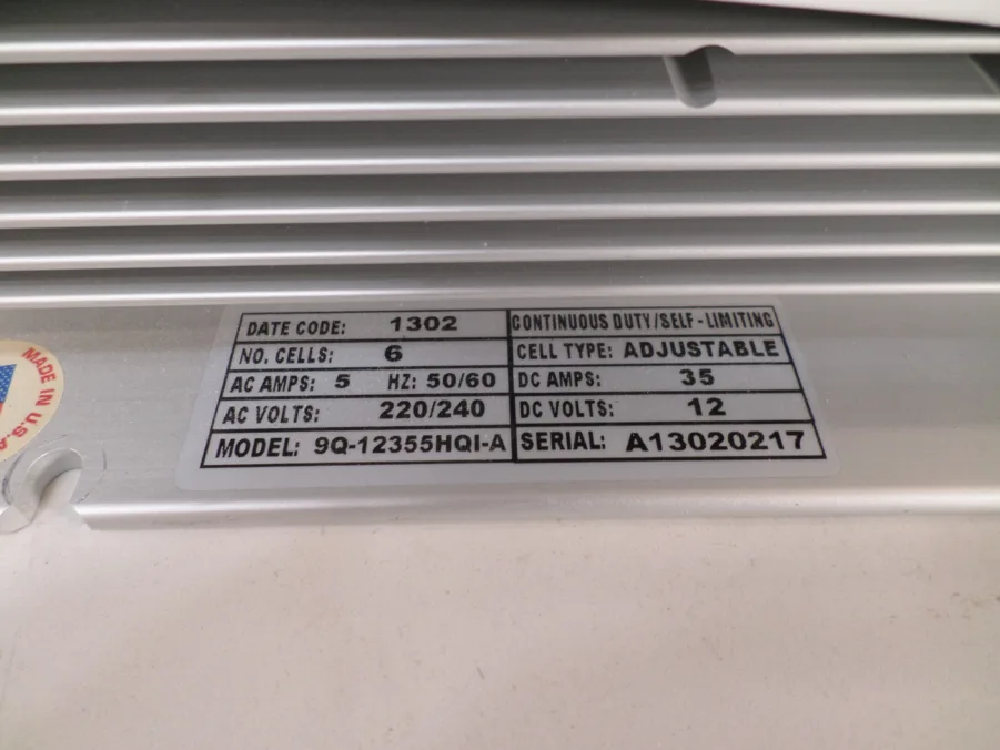 Charles Marine 12V/35A HQ Series Battery Charger 220V Model No. 9Q-12355HQI-A - Image 5