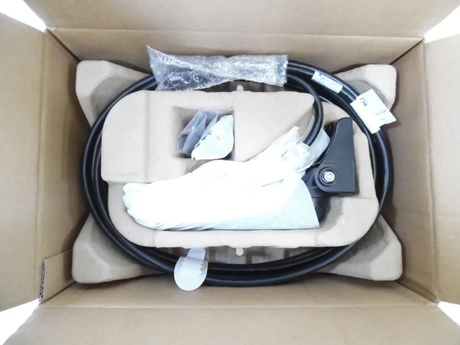 Raymarine HV-100 E70643 - Transducer - Factory Remanufactured - 2 Year Warranty! - Image 6