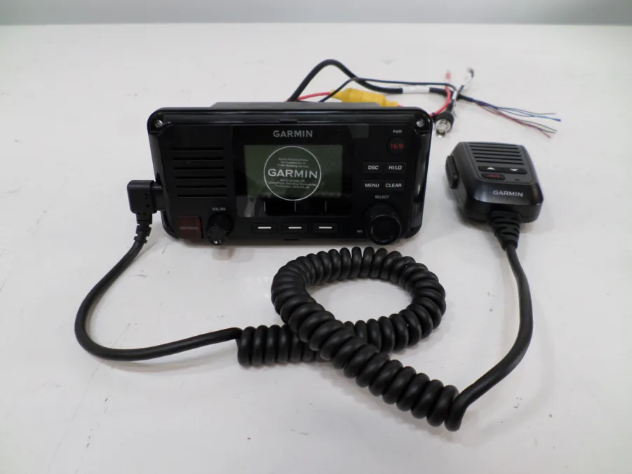 Garmin VHF 115 Marine DSC VHF Radio with Built in GPS - Factory Refurbished - Image 2