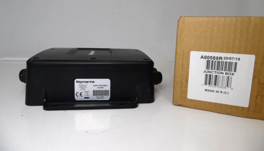 Raymarine - A80588 - Junction BOX ONLY - *FACTORY REMAN* for Class A AIS4000 / AIS5000 Transceivers - Image 2