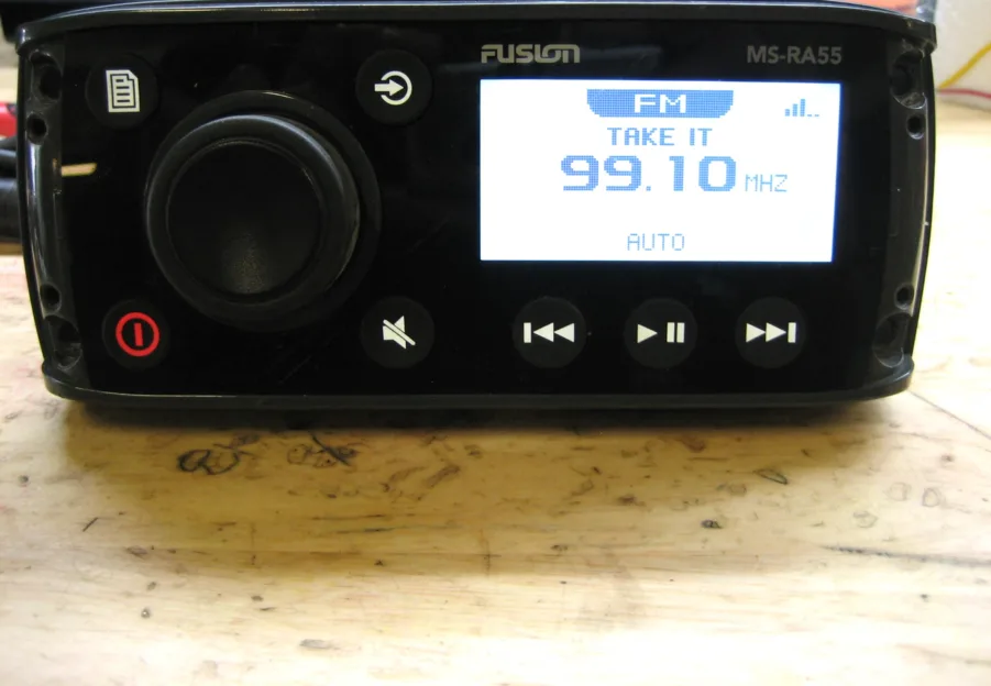 Fusion MS-RA55 Marine Digital Media Receiver W/ Bluetooth - Image 2