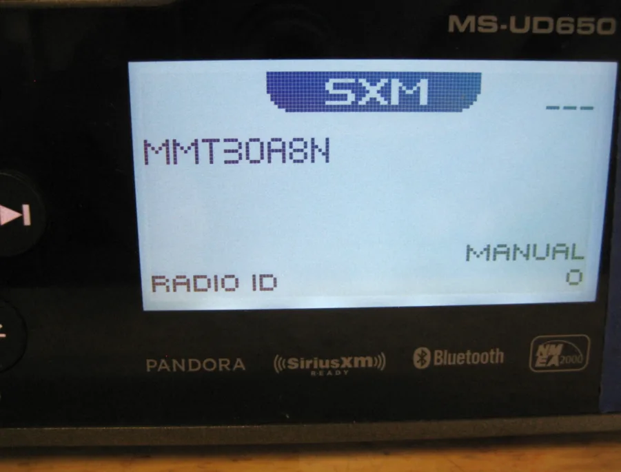 Sirius XM SXV200 Connect Vehicle Tuner MMT30A8N & Antenna - Image 2