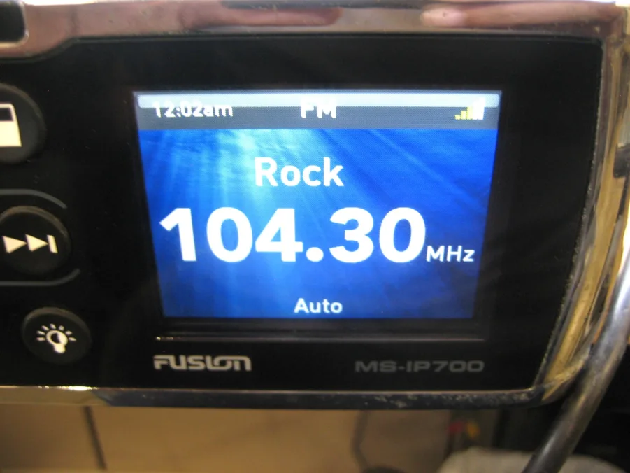 Fusion MS-IP700 Marine Stereo W/Unidock & BT Dongle MS-BT100 - Image 3