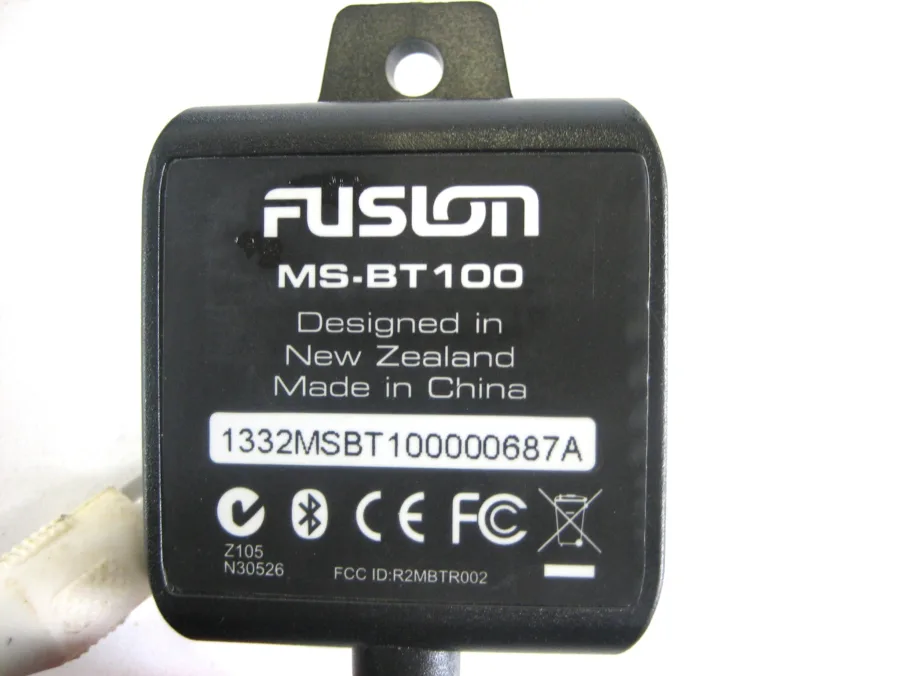 Fusion MS-IP700 Marine Stereo W/Unidock & BT Dongle MS-BT100 - Image 4