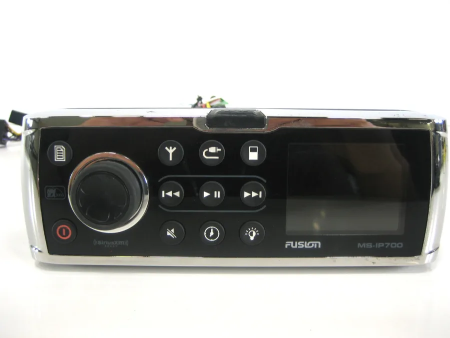 Fusion MS-IP700 Marine Stereo W/Unidock & BT Dongle MS-BT100 - Image 6