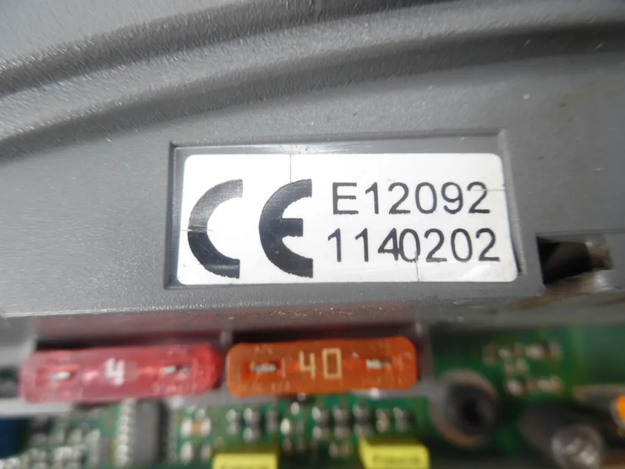 Raymarine S3G AST Autopilot Computer E12092 - Image 4