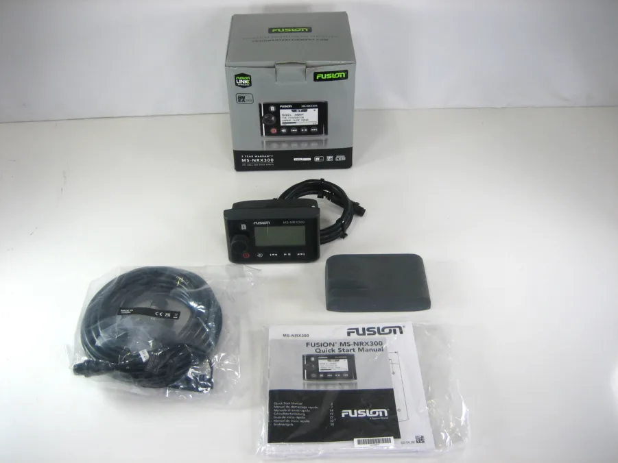 Fusion MS-NRX300 Wired Marine Remote and NMEA 2K - Missing Pixels