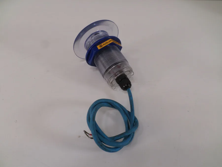 Aqualuma Gen III Blue Thru-Hull LED light With Integrated Driver - Image 3