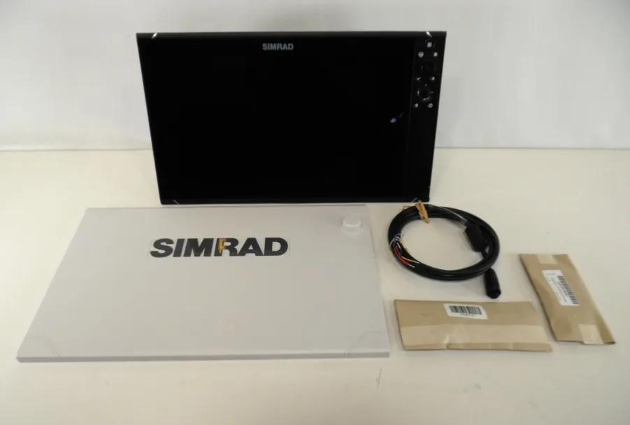 Simrad NSS16 Evo3 16" Touchscreen MFD Chartplotter (Tested Good) 90-Day Warr