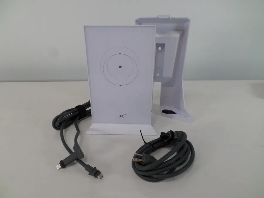 Starlink Mesh WiFi Router UTR-211 Bundle w/ Cables and Mount - Factory Reset*