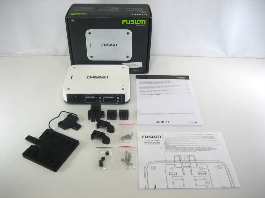 Fusion Apollo Series 4-Channel Marine Amplifier 150 watts RMS x4 New Open Box 90 Day Warranty