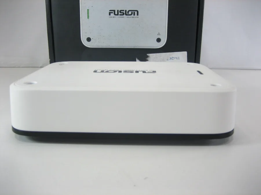 Fusion Apollo Series 4-Channel Marine Amplifier 150 watts RMS x4 New Open Box 90 Day Warranty - Image 7