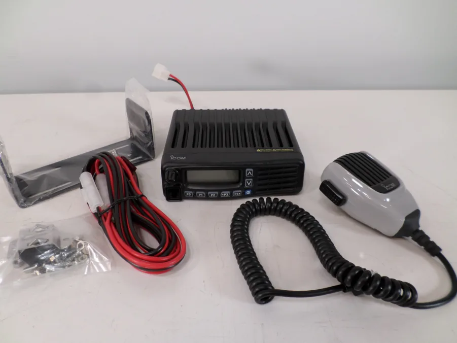 Icom IC-F5061 Land Based Mobile 50W Analog VHF Radio - Tested*