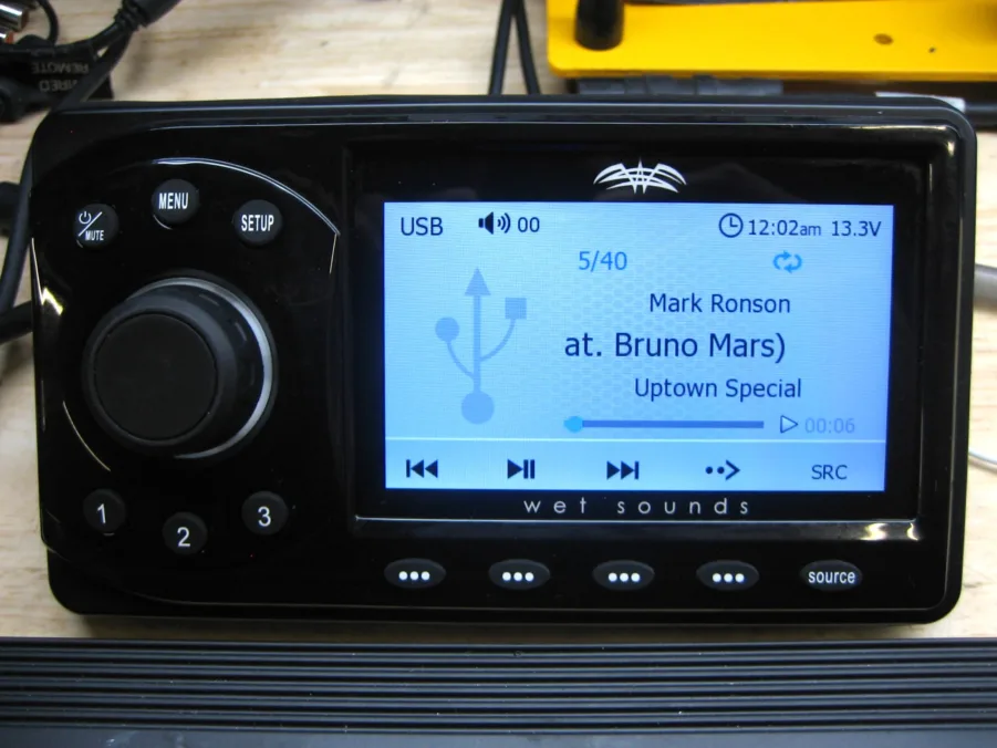 Wet Sound MC1 Marine Media System w/ Full-Color LCD Display, Bluetooth Fully Tested 90 Day Warranty - Image 3