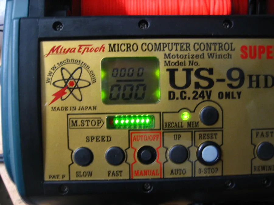 Miya Epoch *PAIR OF ELECTRIC TEASER/DREDGE REELS* Super US-9 HD 24v w/ Pwr Cords - Image 3