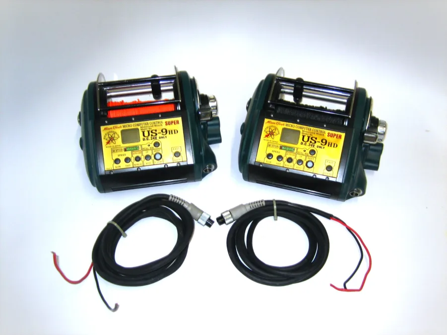 Miya Epoch *PAIR OF ELECTRIC TEASER/DREDGE REELS* Super US-9 HD 24v w/ Pwr Cords