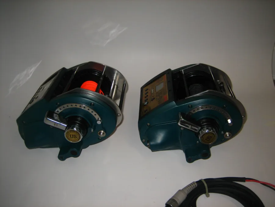 Miya Epoch *PAIR OF ELECTRIC TEASER/DREDGE REELS* Super US-9 HD 24v w/ Pwr Cords - Image 12