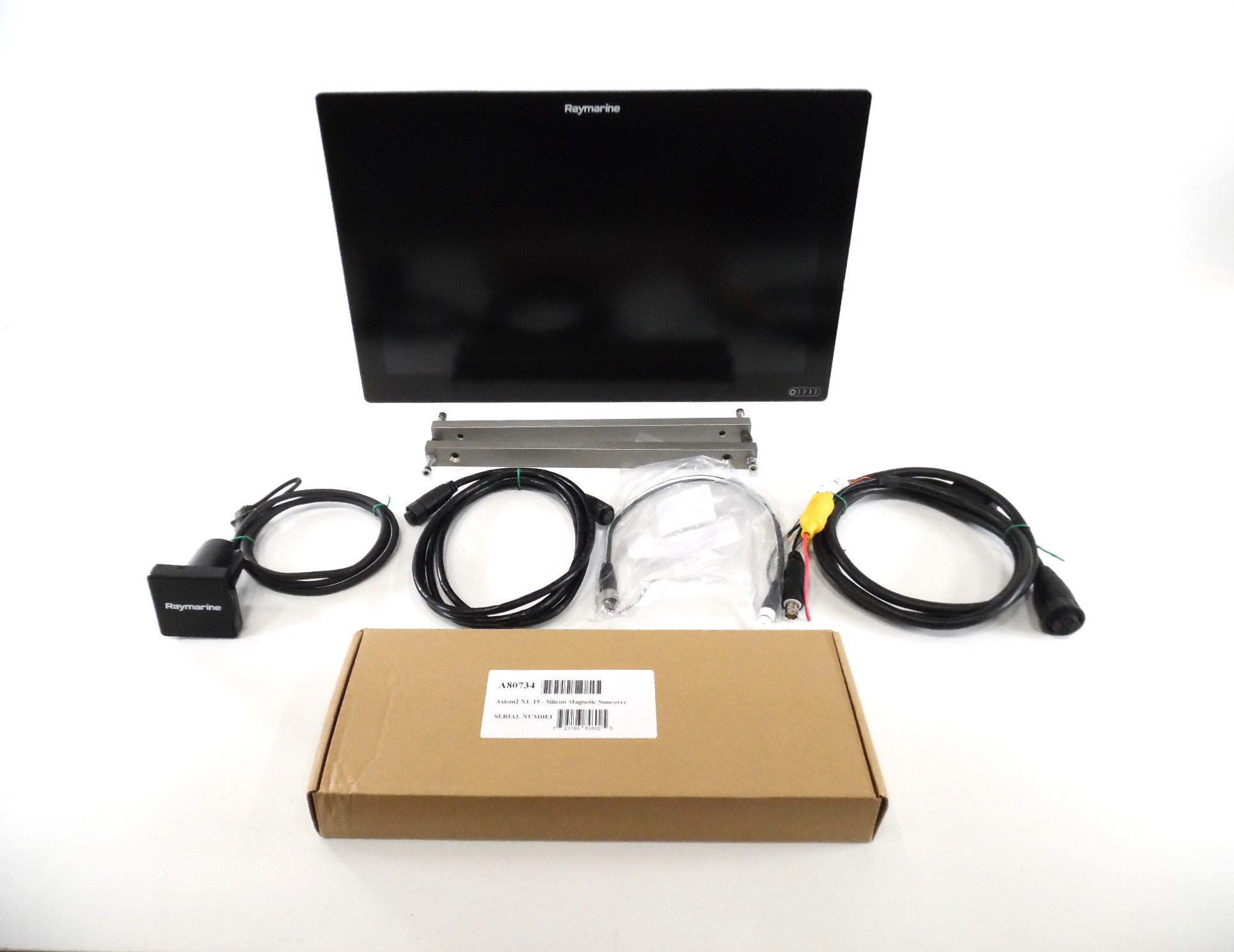 Raymarine E70400 Axiom XL 19 Glass Bridge 19