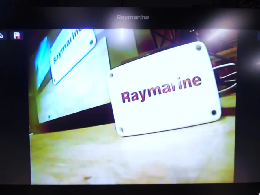 Raymarine E70400 Axiom XL 19 Glass Bridge 19" Touchscreen Multifunction Display w/Acc. - 90 Day Wnty - Image 11