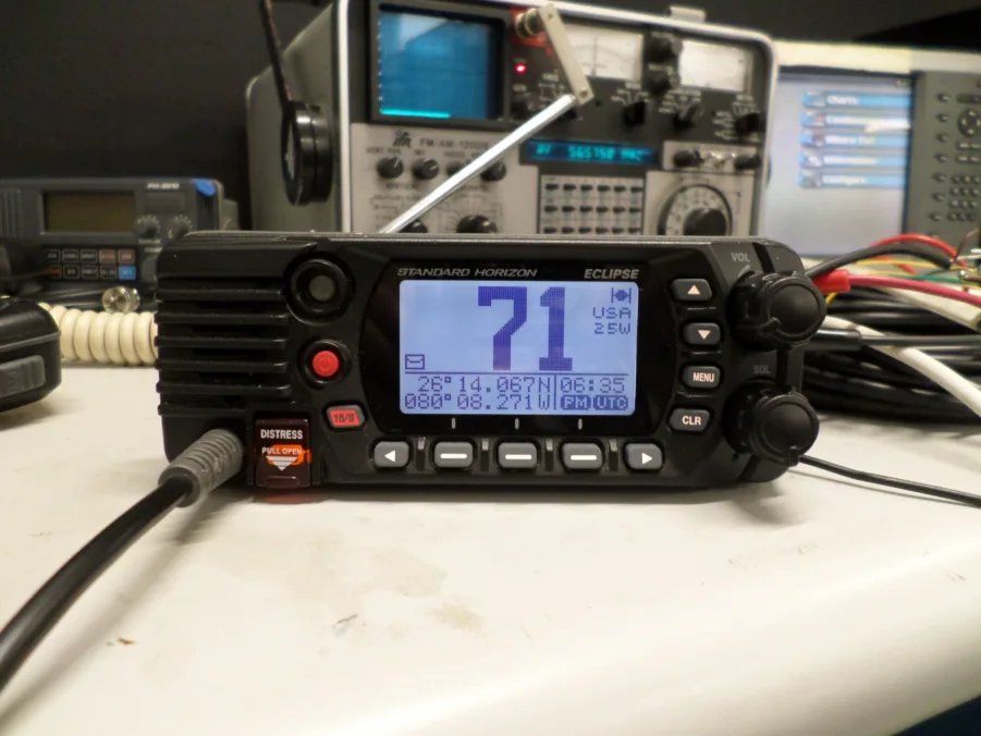Standard Horizon Eclipse GX1400 Compact Marine VHF Radio Tested Max