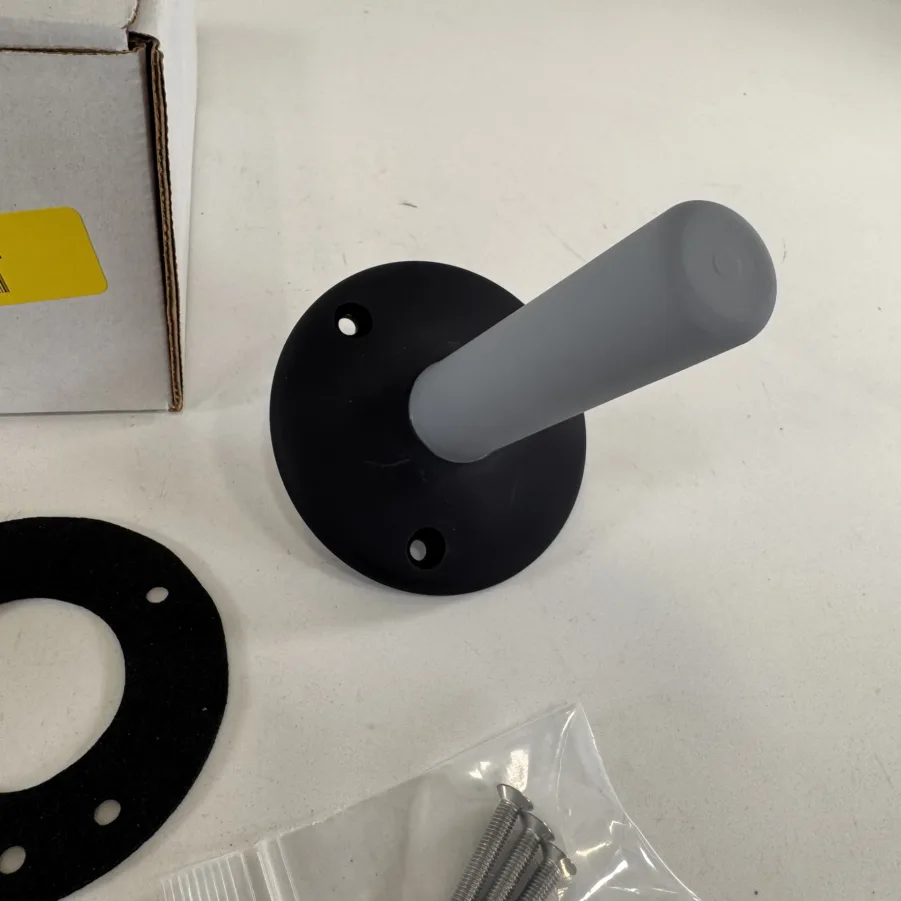 Iridium Antcom Passive Helix Antenna w/ Gasket and Hardware - Image 2