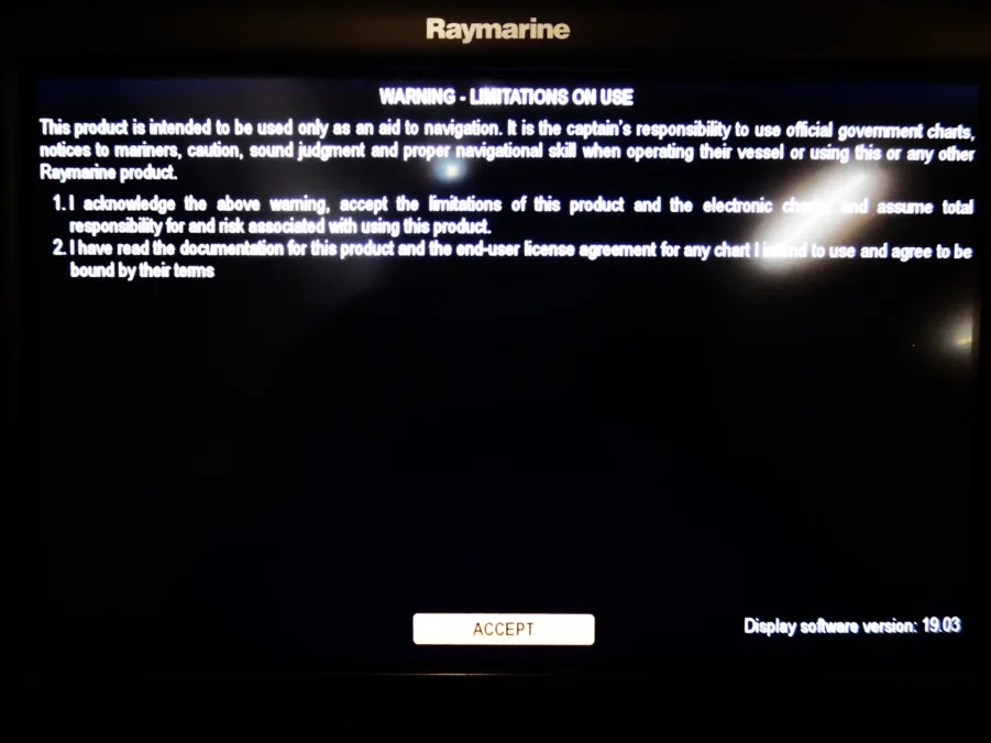 Raymarine a125 12" MFD w/Sun Cover E70235 Defective* As-Is/Parts or Repair ONLY* - Image 7