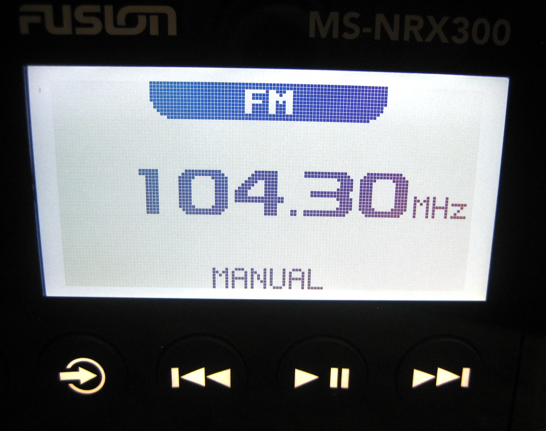 Fusion MSNRX300 Wired marine remote and NMEA 2000 repeater Fully