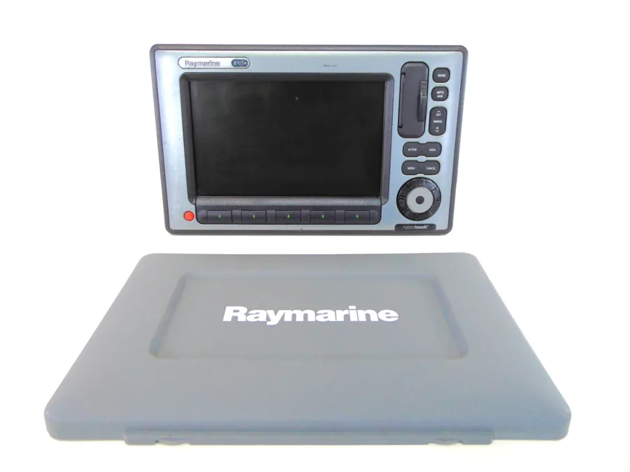 Raymarine E90W Widescreen Multifunction Display E62220 w/ Bezel & Sun Cover Tested / 90 Day Warranty