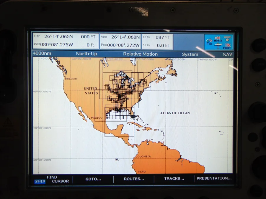 Raymarine E120 Classic MFD w/ Bezel and Sun Cover E02013 *MME REFURB NEW LCD & BL* Tested 90 Day Wnty - Image 8