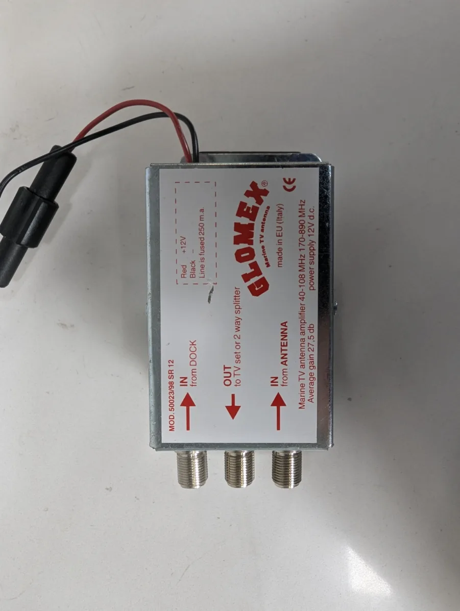 Glomex V9112 Terrestrial TV Antenna With Amplifier For Marine/ RV Installations - Image 5