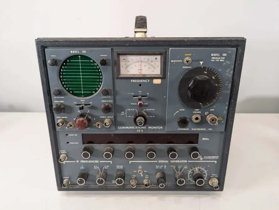 Cushman Electronics CE-5 Communications Monitor - Powers On - For Parts