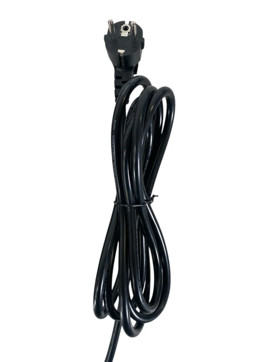 Regvolt 6893a Power Distribution Unit Type C, E, F (European Shuko 8 Outlet/16 AMP) **New** - Image 3