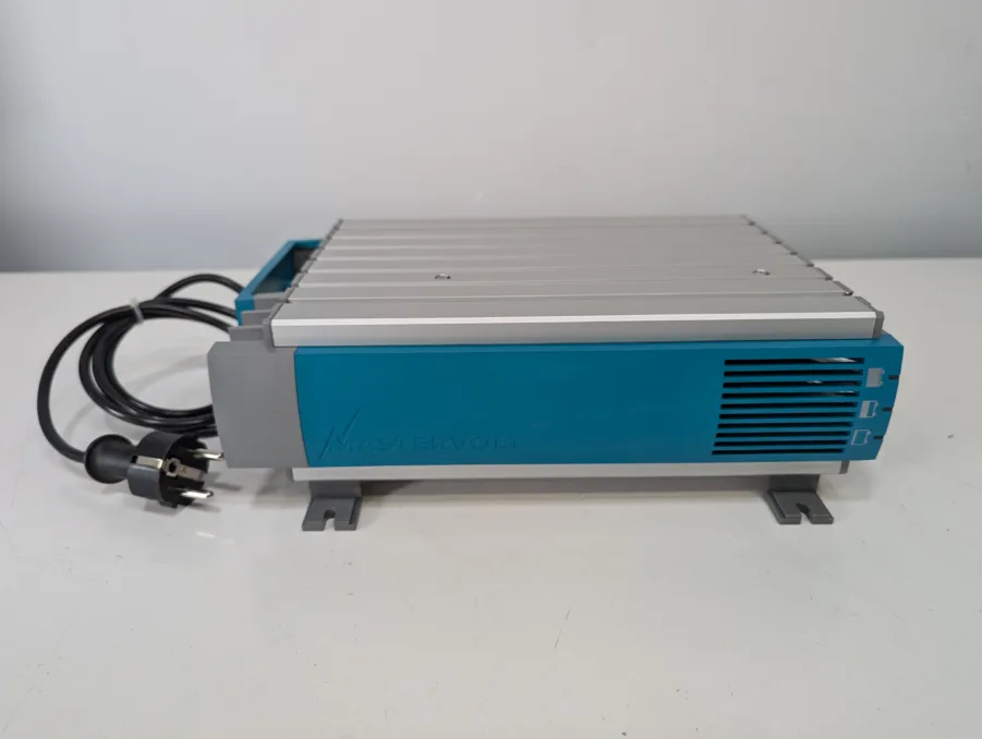 Mastervolt IVO SMART 24/15-2 Battery Charger For 24V Systems NEW Open Box - Image 4