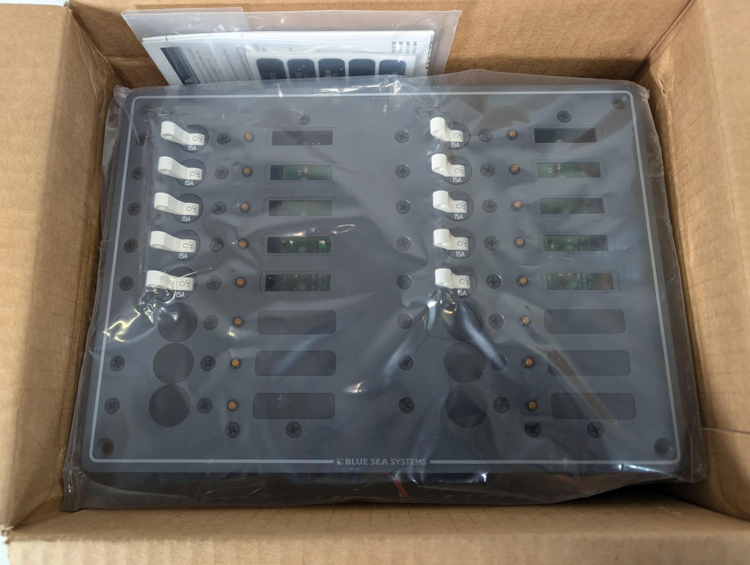 Blue Sea Systems 8377 12/24V 16 Position DC Power Distribution Panel ...