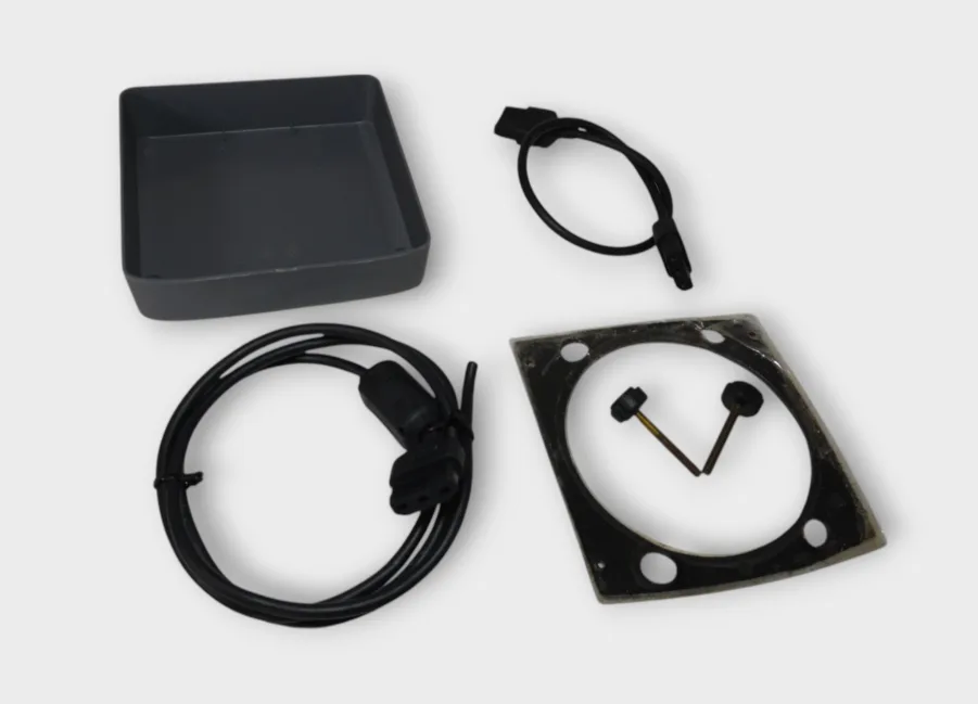 Raymarine ST60+ Wind Instrument Display with Accessories - A22012-P - TESTED! 90-Day Warranty!! - Image 4