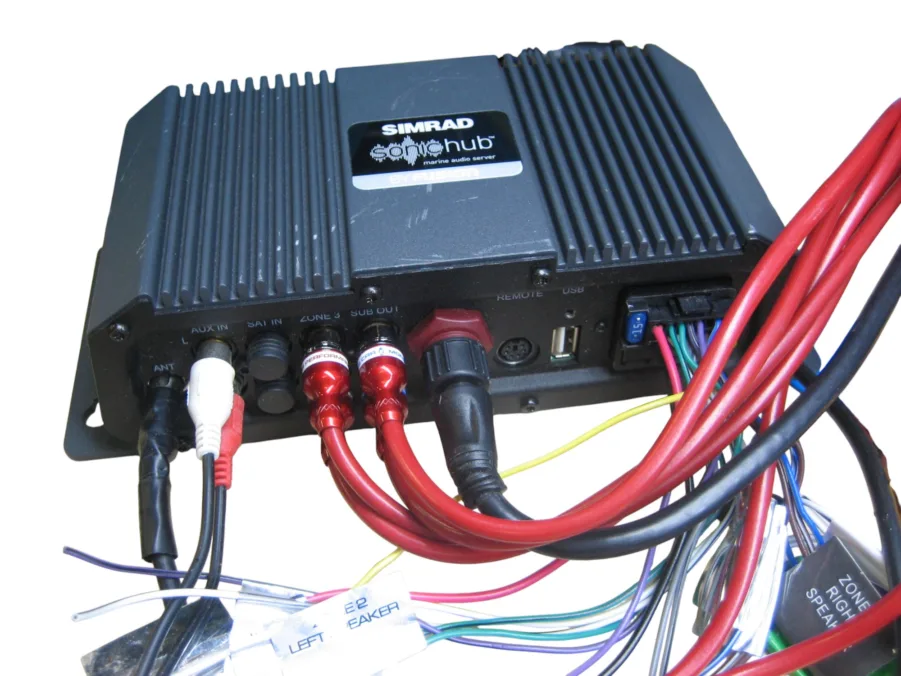 Simrad SonicHub Marine Audio Server & Fusion MS-BT100 Bluetooth Dongle 90-Day Warranty - Image 3