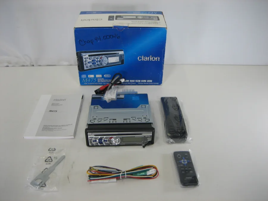 Clarion M475 Marine Receiver CDs CD-Rs CD-RWs MP3 WMA New-Old-Stock 90-Day Warranty