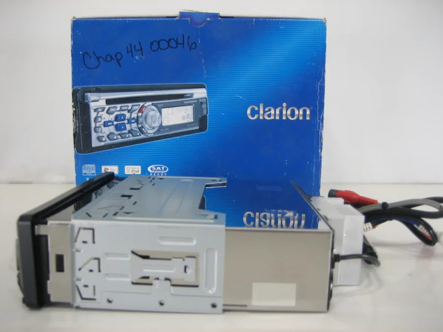 Clarion M475 Marine Receiver CDs CD-Rs CD-RWs MP3 WMA New-Old-Stock 90-Day Warranty - Image 3