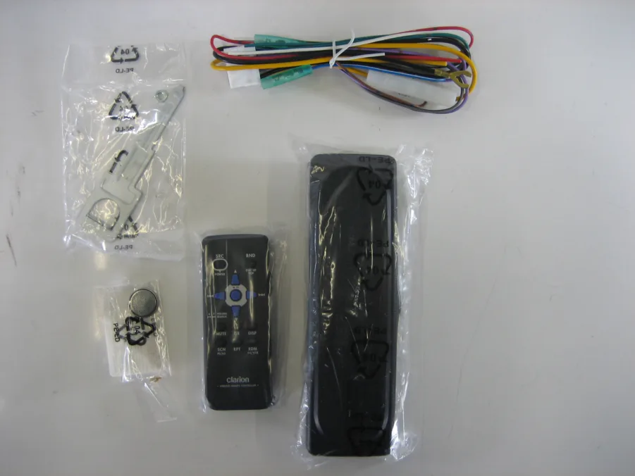 Clarion M475 Marine Receiver CDs CD-Rs CD-RWs MP3 WMA New-Old-Stock 90-Day Warranty - Image 6