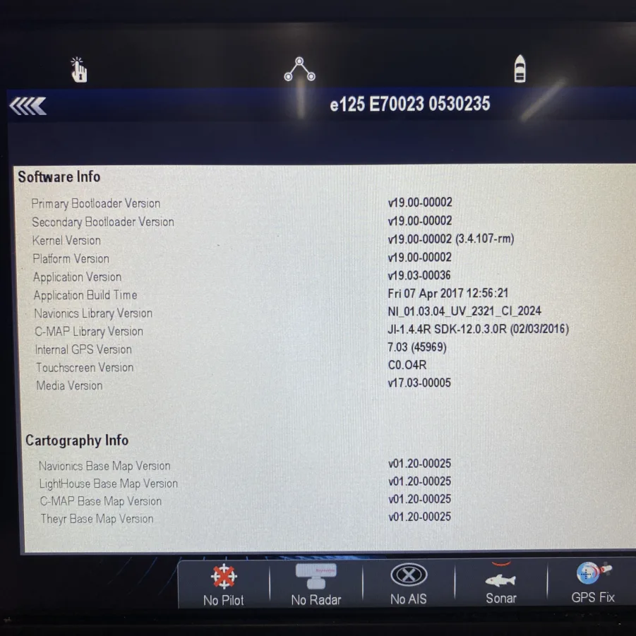 Raymarine e125 12.1" HybridTouch MFD w/ Sun Cover *Internal GPS* - E70023 - 90 Day Warranty*! - Image 14