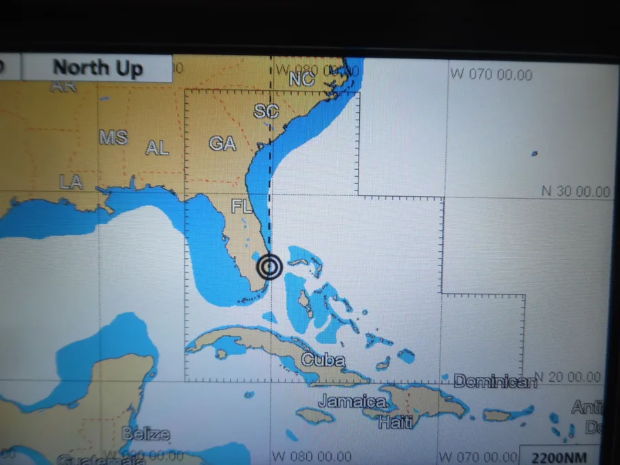 FURUNO - GP-1870F - 7" GPS/WAAS Chart Plotter/Fish Finder w/Internal GPS Antenna - Image 2