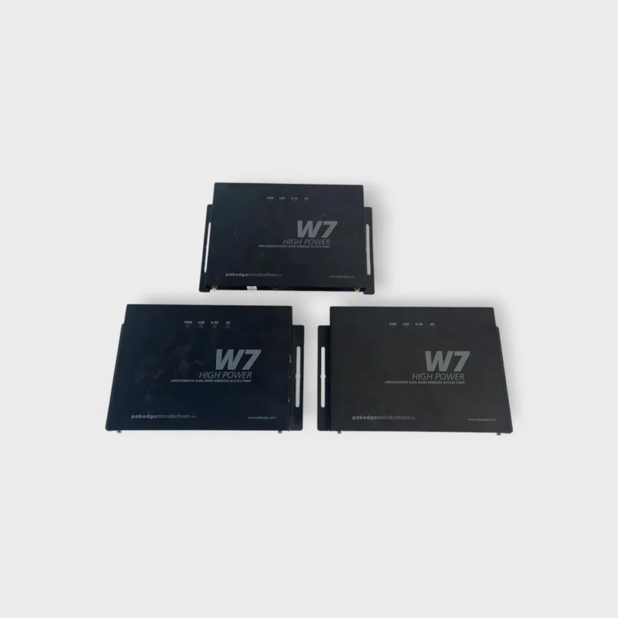 Pakedge Device& Software inc. W-7 Dual Band 2.4GHz & 5GHz  802.11A/B/G/N- Lot of 3- Free Shipping