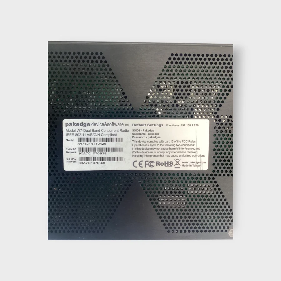 Pakedge Device& Software inc. W-7 Dual Band 2.4GHz & 5GHz  802.11A/B/G/N- Lot of 3- Free Shipping - Image 4