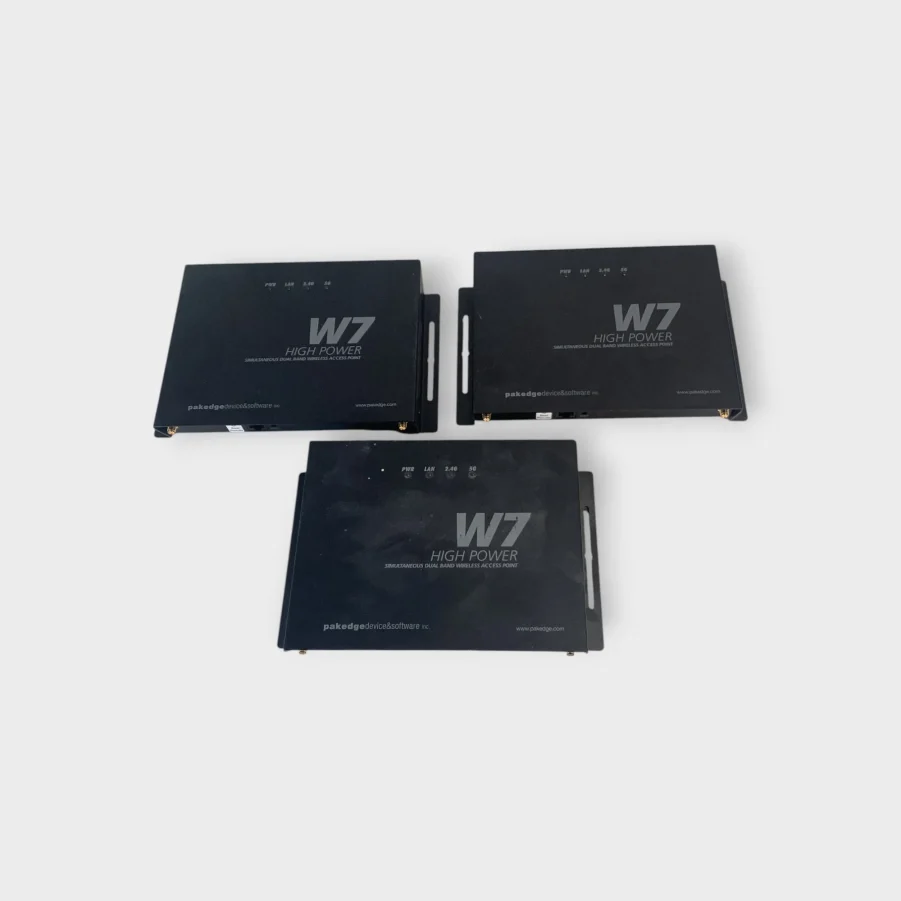 Pakedge Device& Software inc. W-7 Dual Band 2.4GHz & 5GHz  802.11A/B/G/N- Lot of 3- Free Shipping