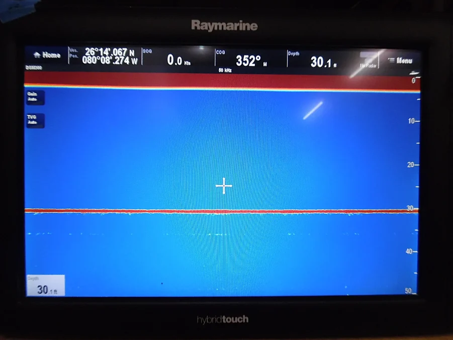 Raymarine e125 12.1" HybridTouch MFD w/ Sun Cover - *90 Day Warranty* - E70023 - *Great Condition* - Image 8