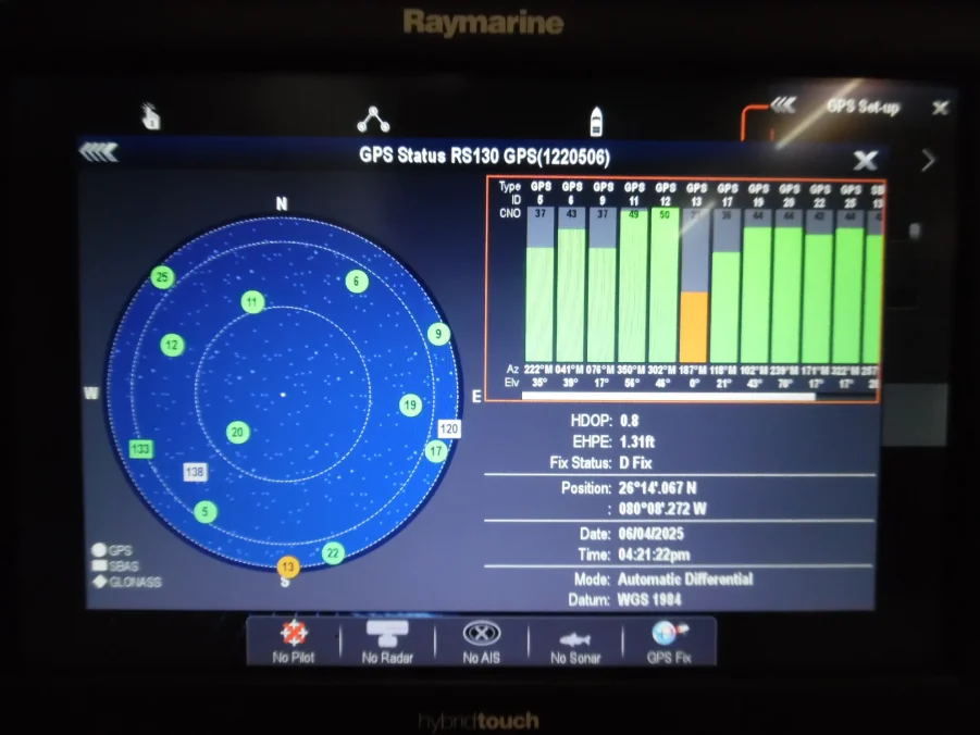 Raymarine e125 12.1" HybridTouch MFD w/ Sun Cover - *90 Day Warranty* - E70023 - *Great Condition* - Image 10